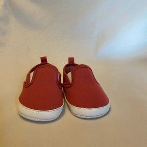 Carter’s Newborn Shoes Girl Pink Toms Style size 0-3 Months